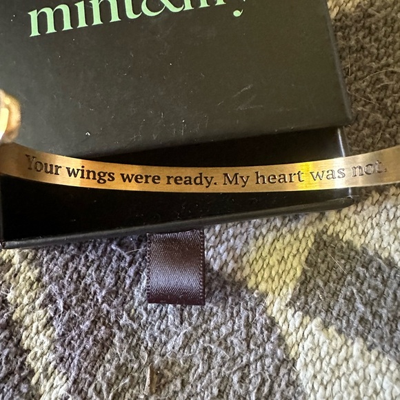Mint and Lilly bracelet - NIB when your wings were ready I was not - Picture 1 of 6